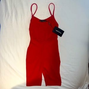 PRETTY LITTLE THING RED ROMPER SIZE 2 NEVER WORN WITH TAGS